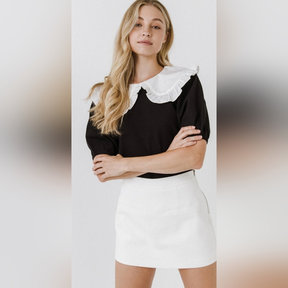 Ruffle Collar Knit Top
